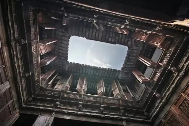 ″非貴即富″的門第符號——抱鼓石