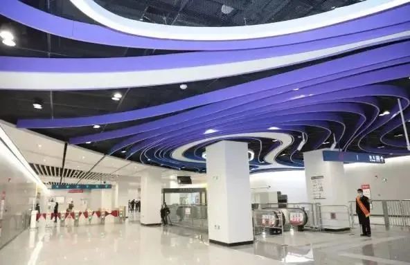 圍觀(guān)，秦始皇來(lái)乘地鐵了！(圖14)