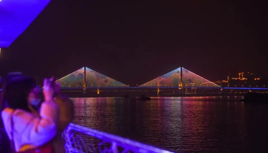 太美了~被武漢櫻花主題3D Mapping燈光秀給驚艷到了！(圖2)