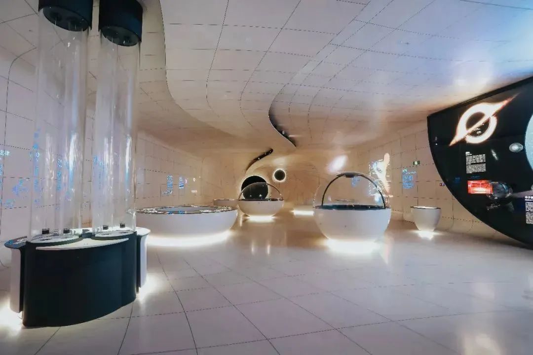 刷爆朋友圈！全球最大的天文館，上海又一地標(biāo)建筑火了~(圖17)